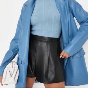 Miss guided, pleather black shorts